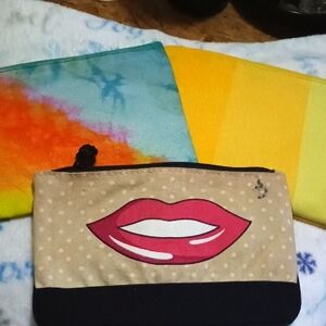 Colorful Lip Print Pouch Set